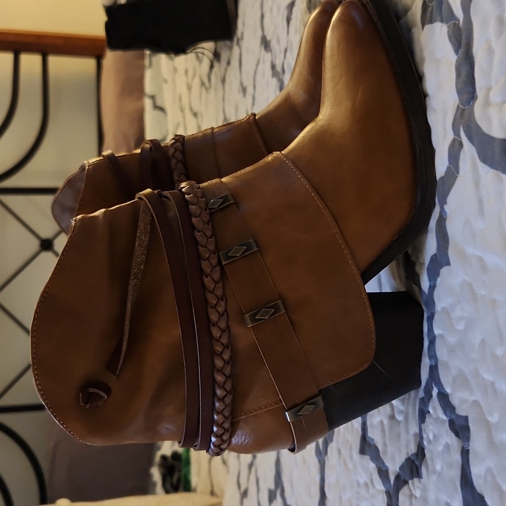 Brown booties - Picture 2 of 2